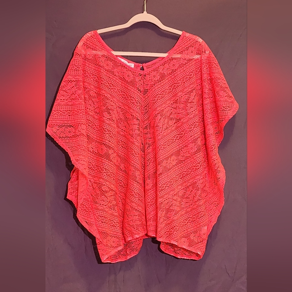 Maurices Size 3 Orange/Coral Split Back Shell